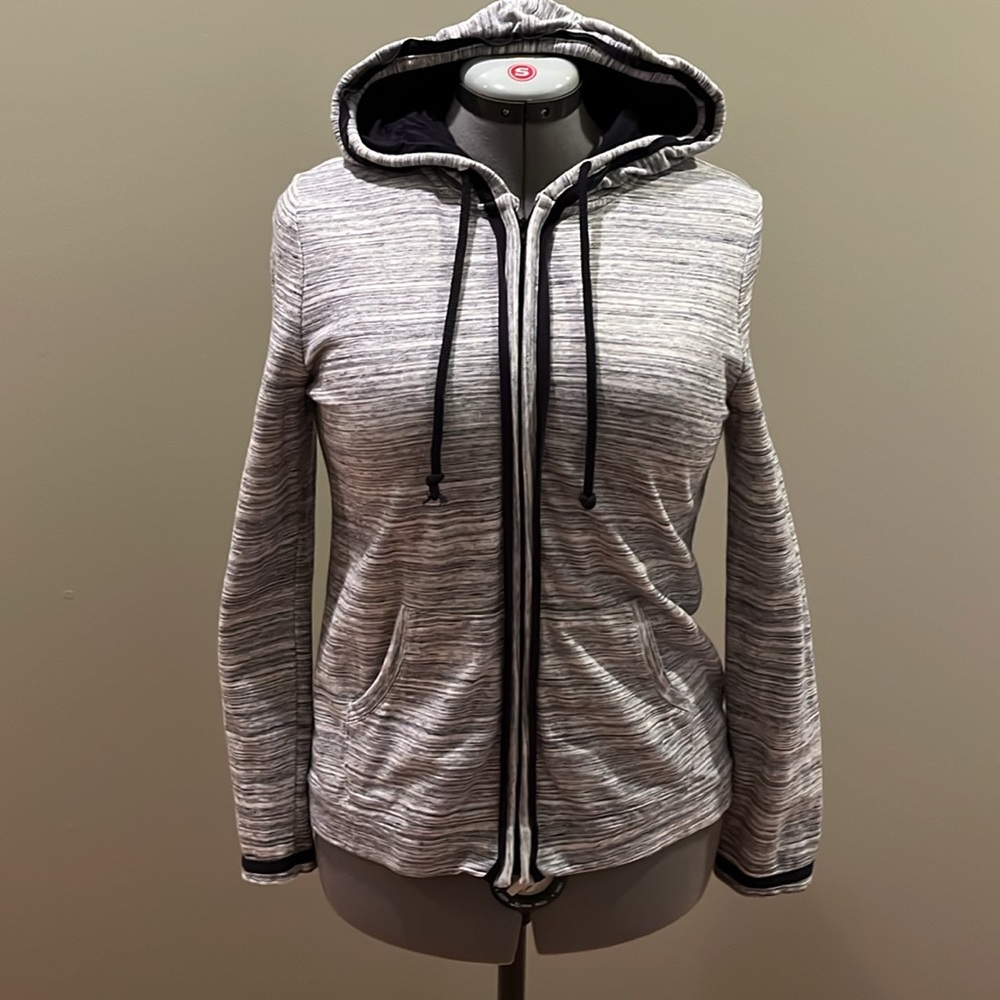 Talbots light weight hoody. Used very good condition - Picture 1 of 3